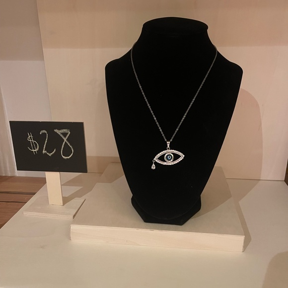 EVIL EYE PENDANT NECKLACE - Picture 4 of 4